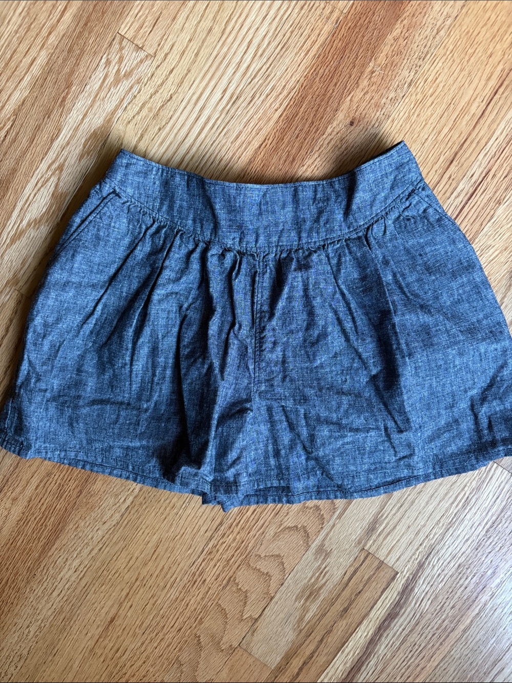 Tea size 5 girls linen shorts Pleated navy
